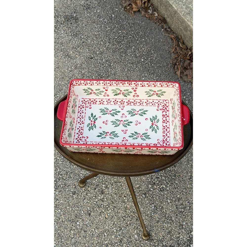 Temp-tations by Tara Peppermint Holly 13x9 Baker w/ Lid & Metal Rack - Picture 12 of 14